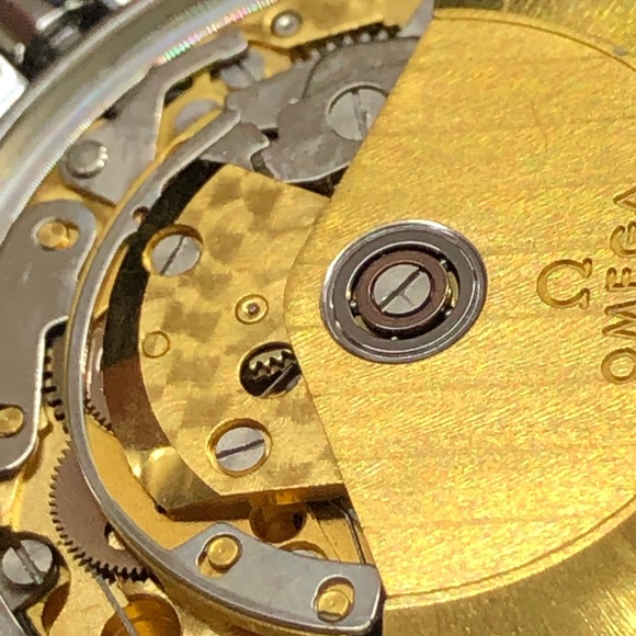 Omega Speedmaster Date Reduced Reverse Panda 39mm Automatic 3511.50 - Picture 5 of 5